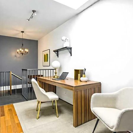 Condo magnifique de 900 pieds carres qui s'etale sur 2 etages! - Photo 3