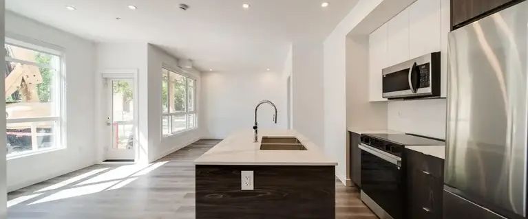 G4 | 10015 113 Street, Edmonton - Photo 1