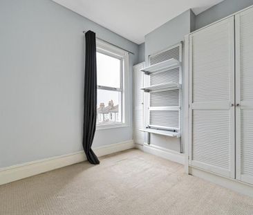 2 bedroom property to rent - Photo 2