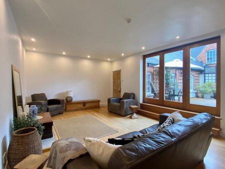 4 bedroom apartment to rent - Photo 4