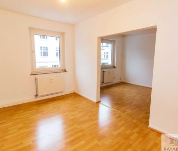 3,5-Zimmer-Etagenwohnung mit moderner Einbauküche in Benrath - Photo 1