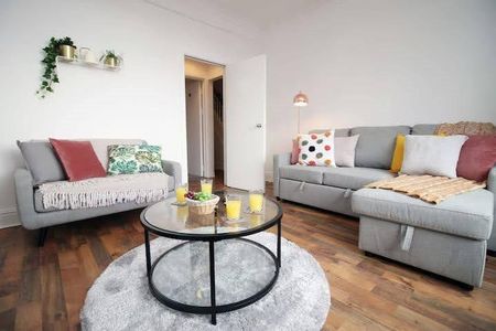 4 bedroom house to rent - Photo 2