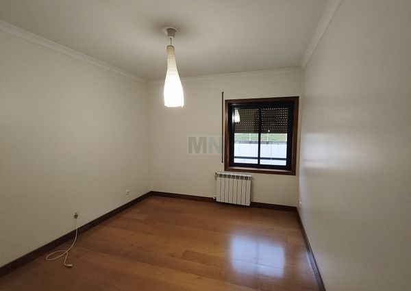 Apartamento T5 em Coimbra