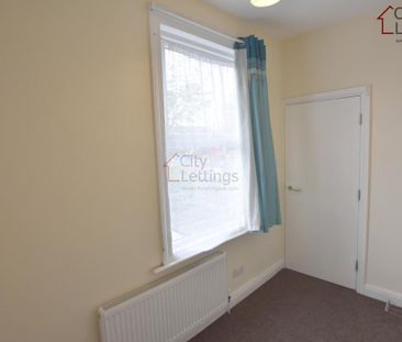4 bedroom end of terrace house to rent - Photo 4