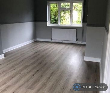 2 bedroom semi-detached house to rent - Photo 2