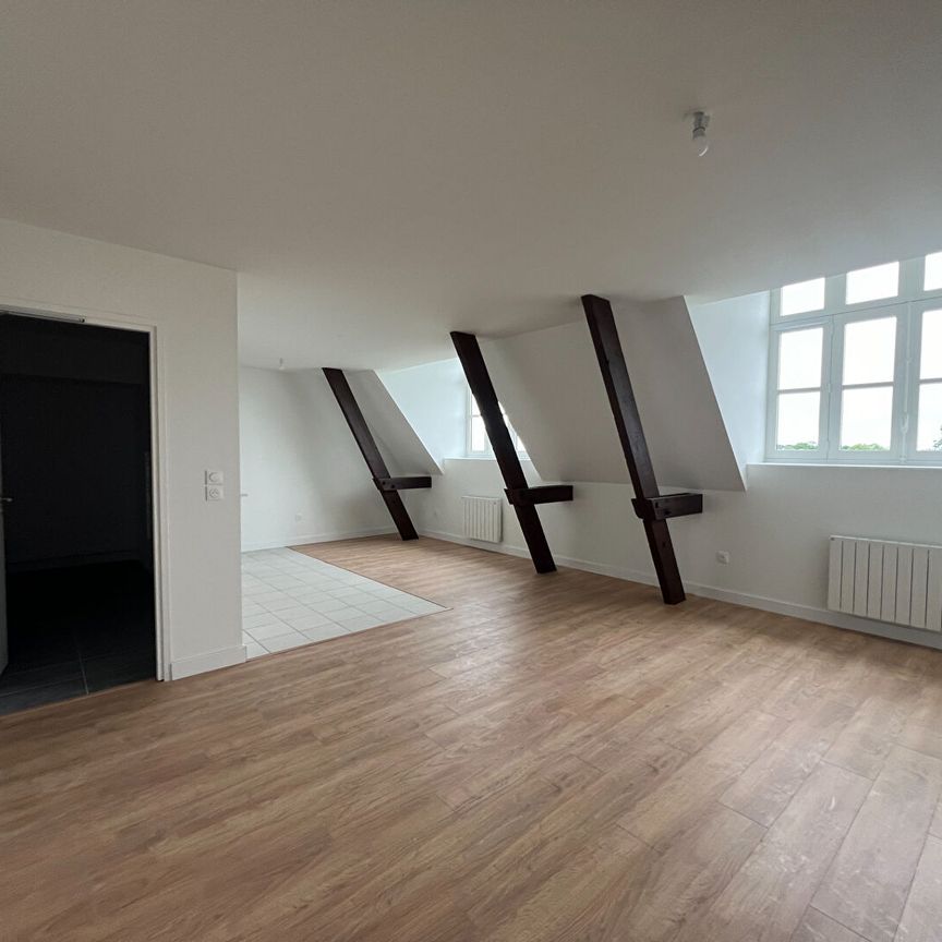 Location Appartement 1 pièce 41m² ROUBAIX 59100 - Photo 1