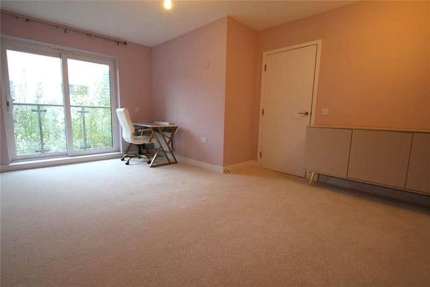 Laburnham Close, High Barnet, Barnet, EN5 - Photo 1