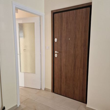 Διαμέρισμα για ενοικίαση Άσπρα Χώματα (Νίκαια) - Φωτογραφία 2
