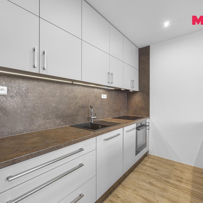 Pronájem bytu 2+kk 47 m², Hradec Králové - Fotografie 1
