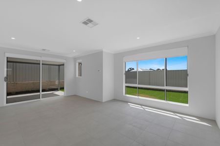 Brand New Five Bedroom Home - Photo 5