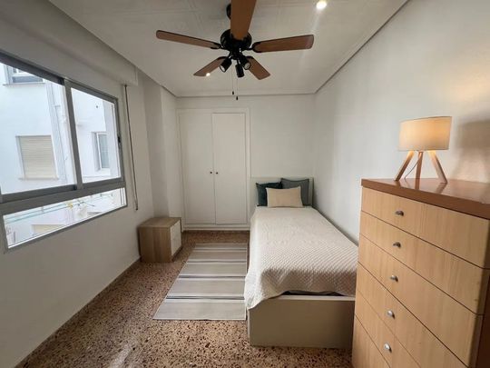 Carrer del Mestre Valls, Valencia, Valencian Community 46022 - Photo 1