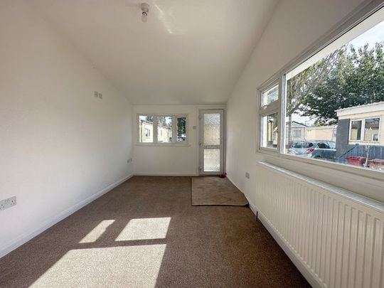 Maple Avenue, Scunthorpe - Photo 1