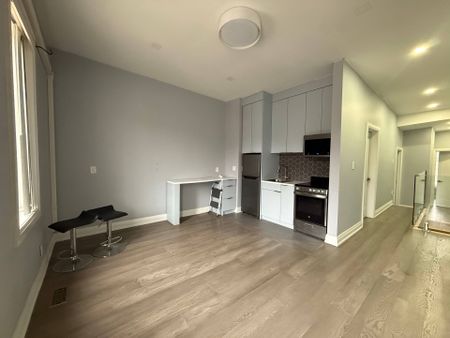 For Lease - 11 Baden Street, Toronto, Ontario - Photo 5