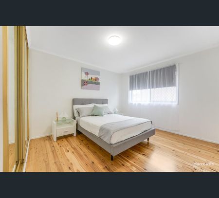 8 Lightwood Street, Ambarvale, NSW 2560 - Photo 4