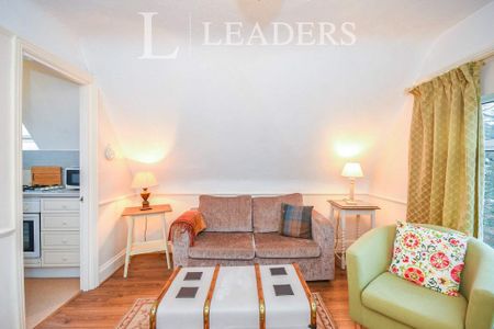 1 bedroom flat to rent - Photo 2
