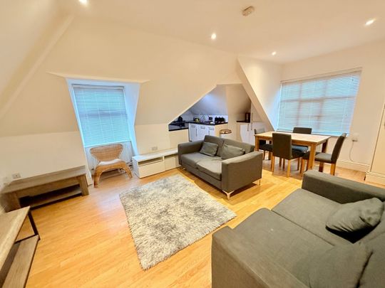 2 Bed Flat, Culmington Road, W13 - Photo 1