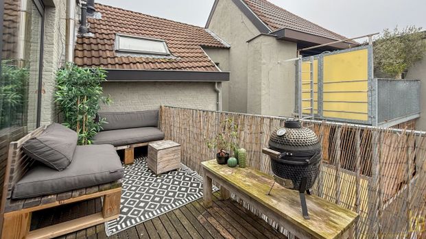 MODERN APPARTEMENT MET TERRAS IN HARTJE MODEBUURT - Photo 1