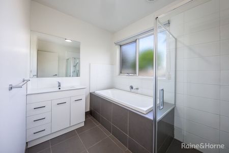 NEAT & TIDY IN QUIET LOCATION - Photo 5