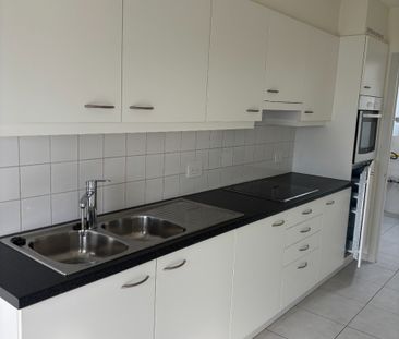 Lichtrijk appartement met 2 slaapkamers in Roeselare - Photo 6