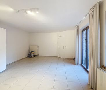Volledig gerenoveerd 1 slaapkamer appartement op top locatie! - Foto 1