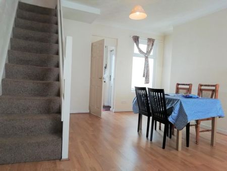 2 bedroom house to rent - Photo 2