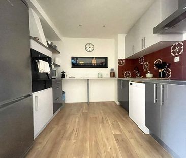 Location Appartement 3 pièces 75m² - Photo 4