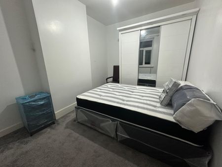 Room in a Shared House, Passey Road, B13 - Photo 3