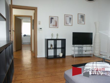 Neustadt, modern möblierte 2-Zi.-Whg. im 2. Obergeschoss eines gepflegten Mehrfamilienhauses. - Photo 2