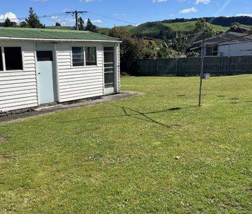 2 Bedrooms on Bay Grove - Photo 4