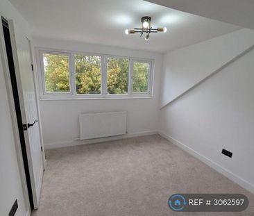 3 bedroom terraced house to rent - Photo 6