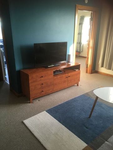 Fully furnished apartment near hospital - Photo 5