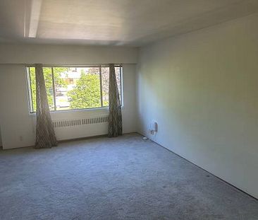 SPACIOUS 2 BDR APT NEAR TRANSIT & SHOPS - Photo 1