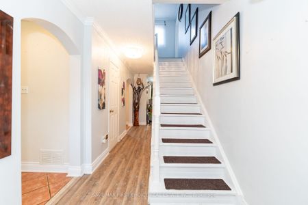 For Lease - 10 Chipmunk Crescent, Brampton, Ontario - Photo 5