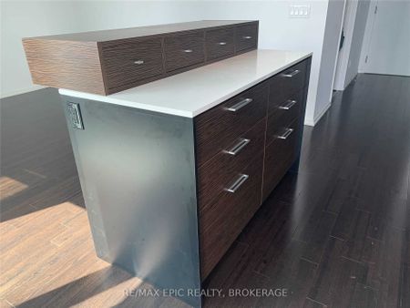 For Lease - 75 St Nicholas Street Unit# 2703, Toronto, Ontario - Photo 2