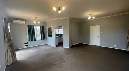 Sunny 3-bedroom house for rent!! - Photo 3