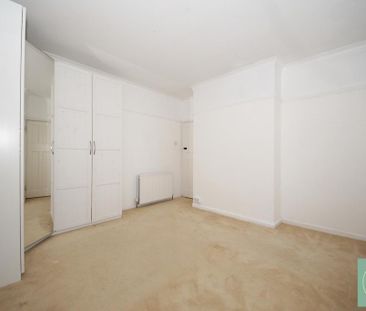 4 bedroom semi-detached house to rent - Photo 5