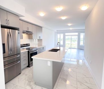 For Lease - 1-13 Winery Way, Barrie, Ontario - Photo 2