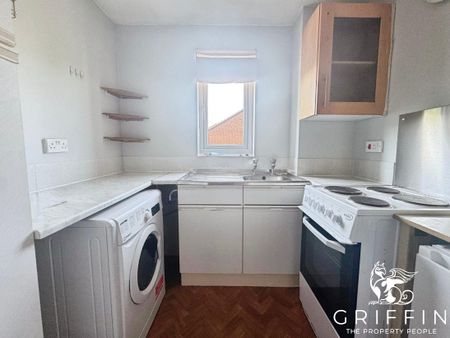 Porter Close, West Thurrock, RM20 - Photo 4