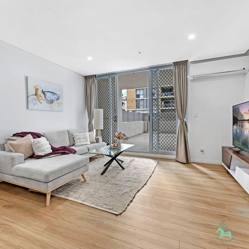 Huge size - Interior and Garden Upgrade!Within Carlingford West Public School Catchment! - Photo 1