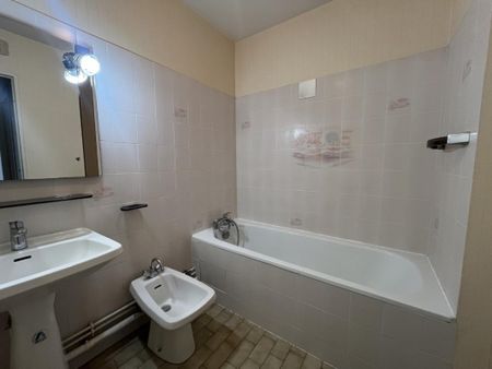 Location Appartement 2 pièces 47m² BORDEAUX 33200 - Photo 4