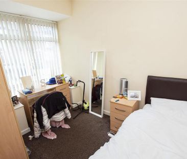 6 bedroom house to rent - Photo 4