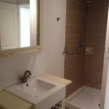 APPARTEMENT T2 - CENTRE VILLE - Photo 4