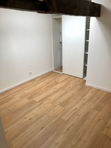 Location Appartement 3 pièces 89m² AGEN 47000 - Photo 3
