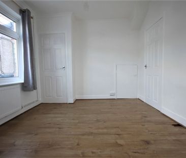 Cranleigh Road, Feltham, Middlesex,TW13 - Photo 2
