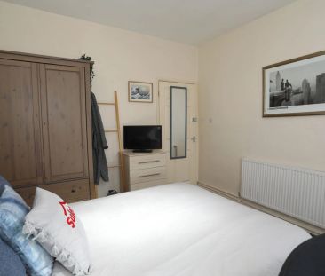 Grasmere Street (4 bed) - Photo 3