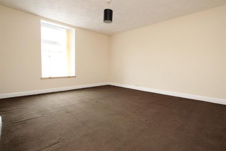 Clarence Street, Darwen, BB3 1HQ - Photo 3