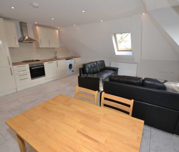 Cotehouse, Wokingham Road, Earley, Reading, Berkshire, RG6 7DU - Photo 2