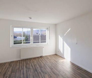 Moderne 3-ZKB-Wohnung mit großem Balkon und Stellplatz in ruhiger, ... - Foto 3