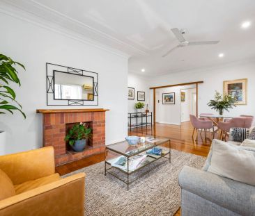 Charming Character Home on Prized Coorparoo Street - Photo 3
