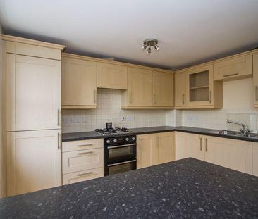 4 bedroom terraced house to rent - Photo 6